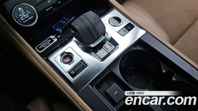 Jaguar F-PACE D200 SE, 2022 9