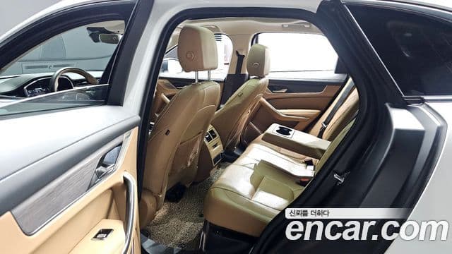 Jaguar F-PACE D200 SE, 2022 11