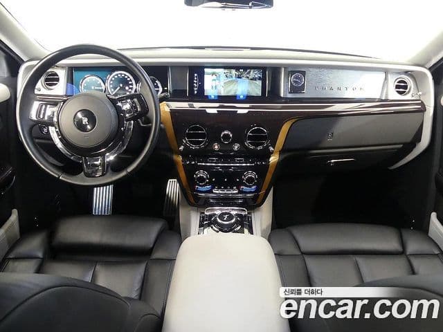 Rolls-Royce 팬텀, 2021 6