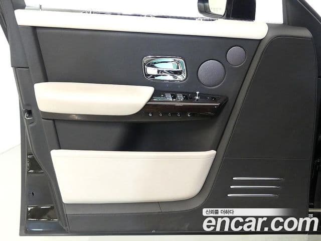 Rolls-Royce 팬텀, 2021 14