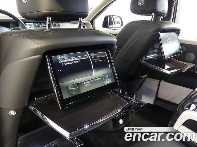 Rolls-Royce 팬텀, 2021 15