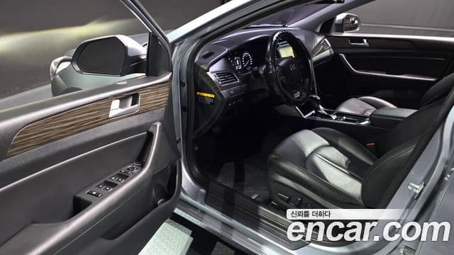 Hyundai LF Sonata 2.0 Smart, 2015 11