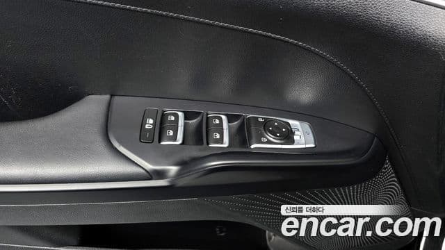 Kia K5 гибрид 3세대 Prestige, 2023 17