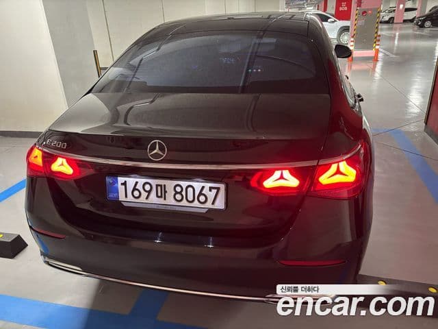 Mercedes-Benz E-класс W214 Avantgarde, 2025 4