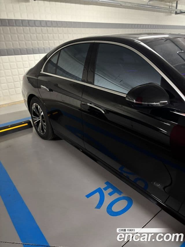 Mercedes-Benz E-класс W214 Avantgarde, 2025 6