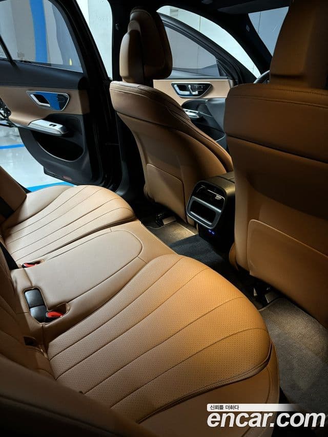 Mercedes-Benz E-класс W214 Avantgarde, 2025 10