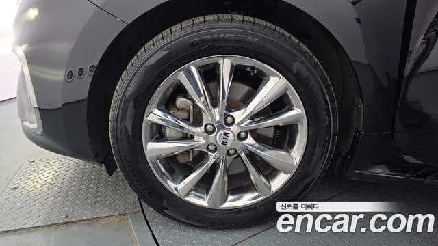 Kia The / новый New Carnival Special, 2019 все фото