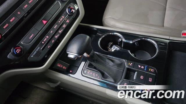 Kia The / новый New Carnival Special, 2019 9