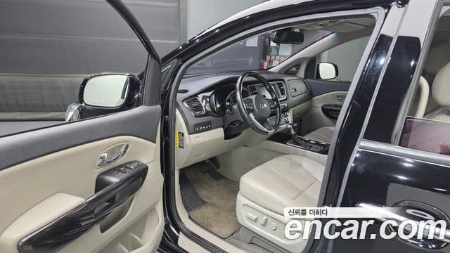 Kia The / новый New Carnival Special, 2019 10