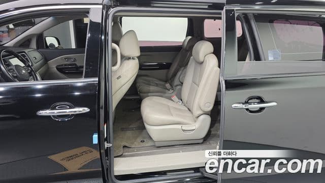 Kia The / новый New Carnival Special, 2019 11