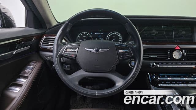 Genesis EQ900 Prestige, 2016 13