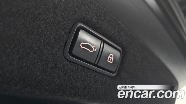 Genesis EQ900 Prestige, 2016 20