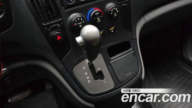 Hyundai Grand Starex CVX Deluxe, 2014 9