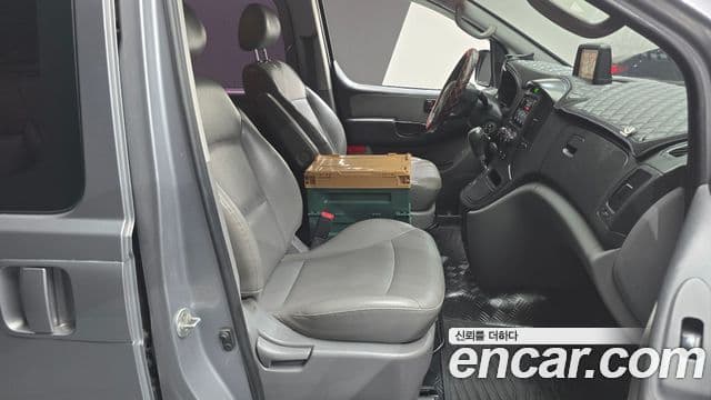 Hyundai Grand Starex CVX Deluxe, 2014 10