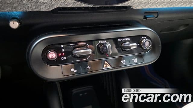 Mini Cooper Электрический (Electric) 4세대 SE favored, 2024 9