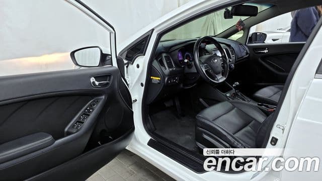 Kia K3 Prestige, 2015 10