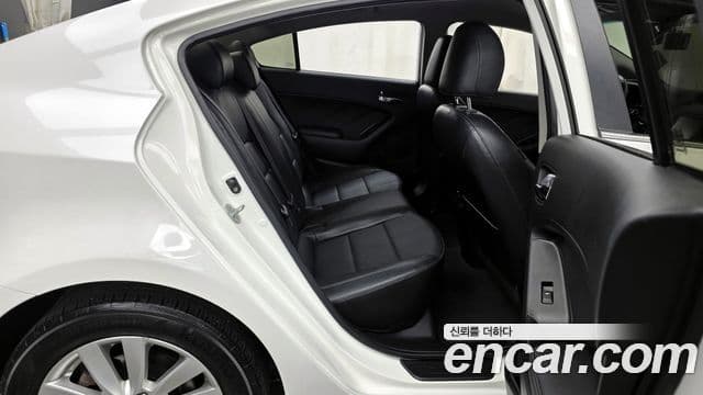 Kia K3 Prestige, 2015 12