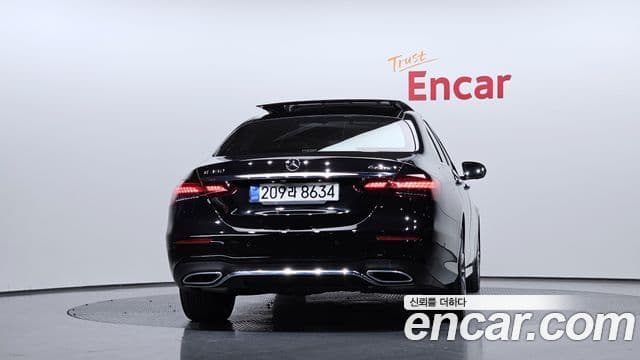 Mercedes-Benz E-класс W213 AMG Line, 2021 4