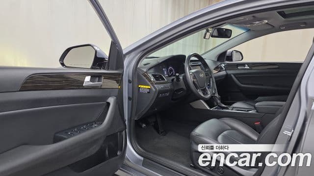 Hyundai LF Sonata 2.0 Smart, 2016 10