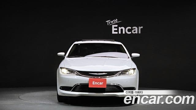 크라이슬러 200 2세대 2.4 Limited, 2015 3