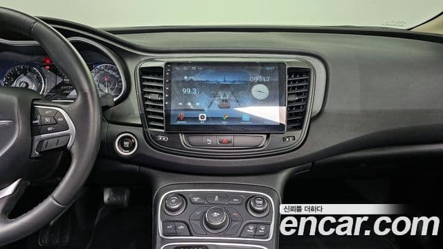 크라이슬러 200 2세대 2.4 Limited, 2015 15