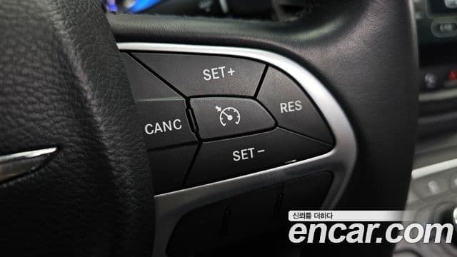 크라이슬러 200 2세대 2.4 Limited, 2015 18