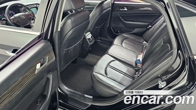 Hyundai LF Sonata 2.0 Smart, 2015 11