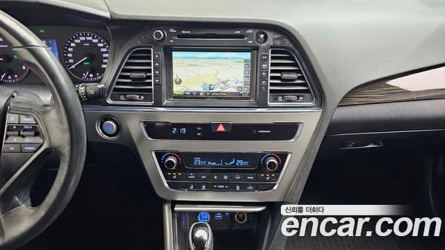 Hyundai LF Sonata 2.0 Smart, 2015 15