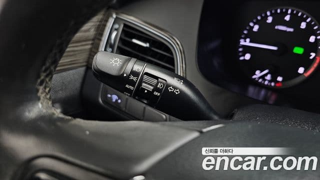 Hyundai LF Sonata 2.0 Smart, 2015 18