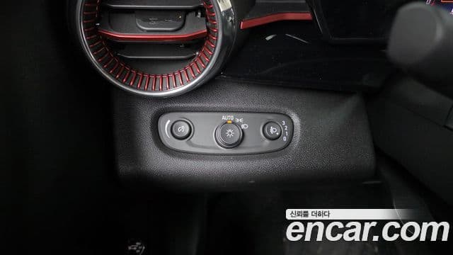 Chevrolet(GM대우) Trax кроссовер 1.2 RS, 2025 18