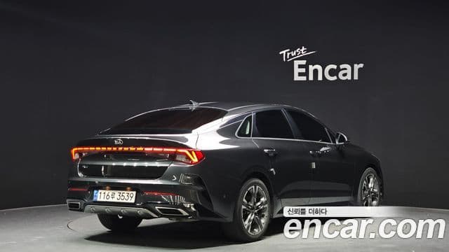 Kia K5 3세대 Signature, 2021 2