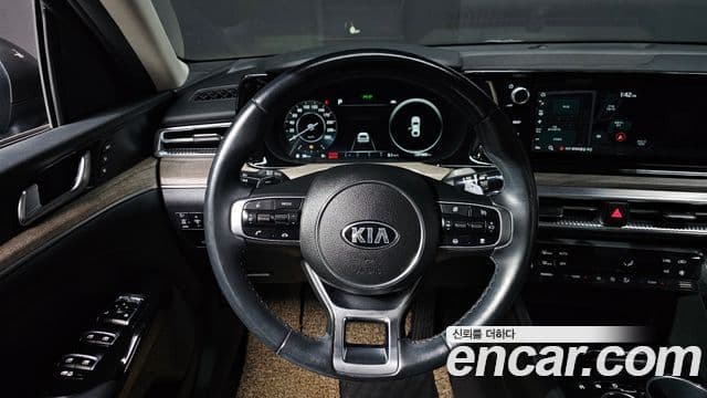 Kia K5 3세대 Signature, 2021 13