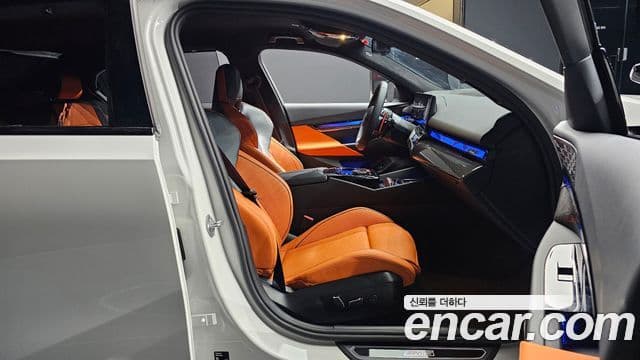 BMW M5 (G90) M5 седан, 2025 10