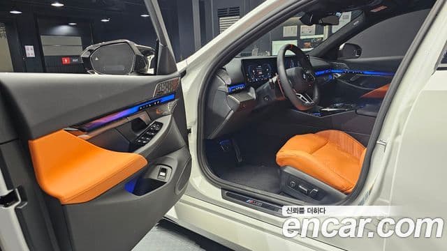 BMW M5 (G90) M5 седан, 2025 11