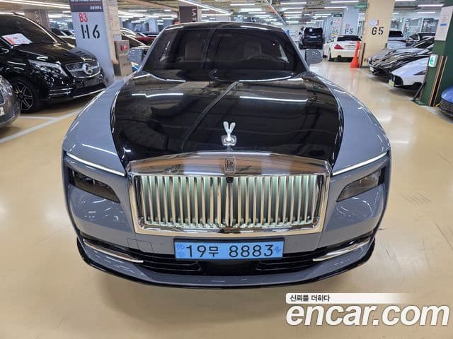 Rolls-Royce Spectre купе, 2024 3