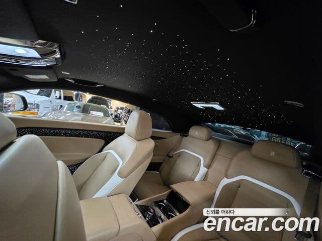 Rolls-Royce Spectre купе, 2024 12