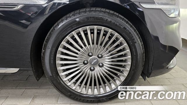 Genesis G90 Luxury, 2021 все фото