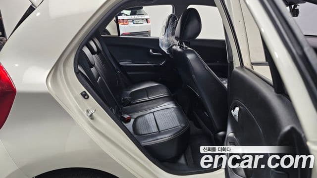 Kia The / новый New Morning Deluxe, 2016 12