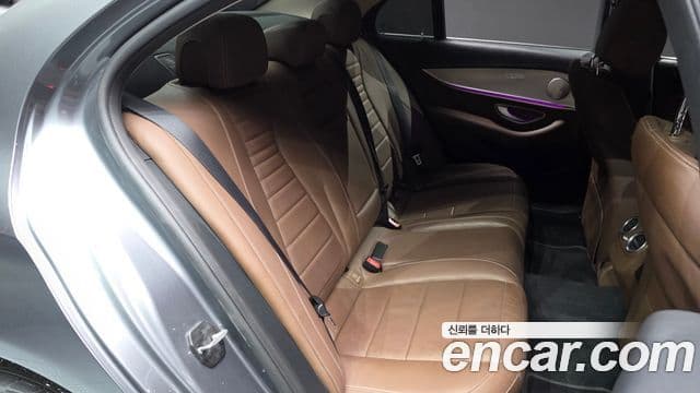 Mercedes-Benz E-класс W213 Avantgarde, 2019 12