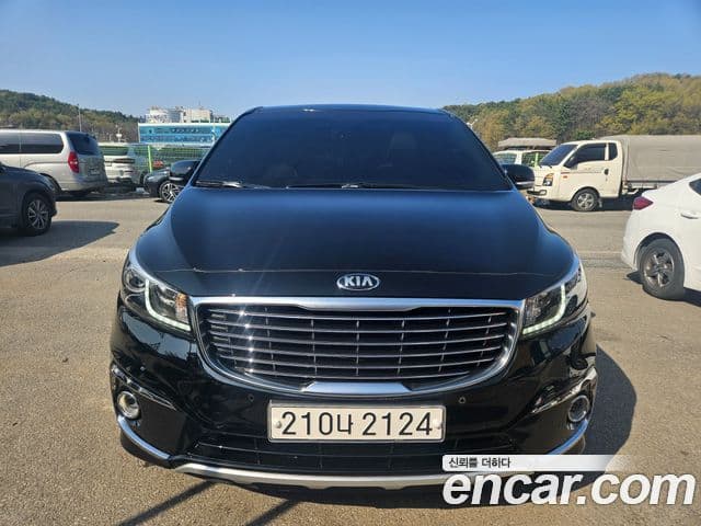 Kia All New Carnival Noblesse, 2018 3