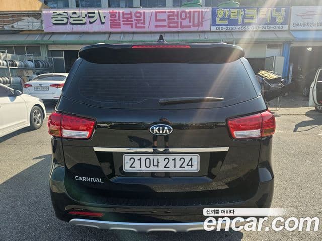 Kia All New Carnival Noblesse, 2018 4