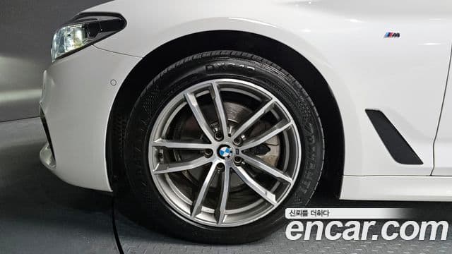 BMW 5시리즈 (G30) 520d xDrive M Sport Plus, 2017 все фото