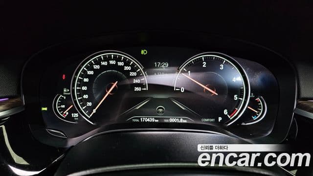 BMW 5시리즈 (G30) 520d xDrive M Sport Plus, 2017 8