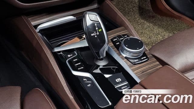 BMW 5시리즈 (G30) 520d xDrive M Sport Plus, 2017 9