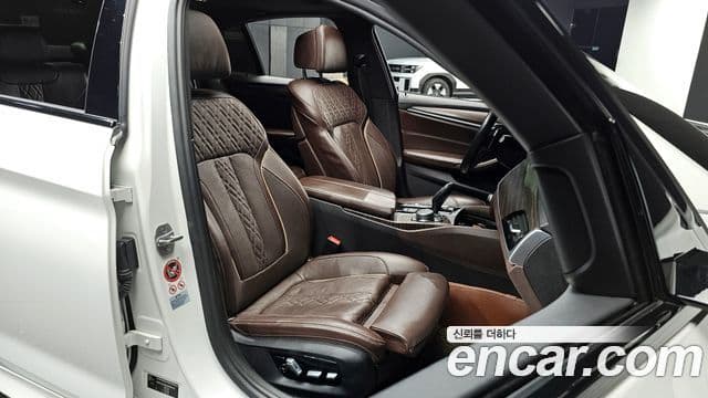 BMW 5시리즈 (G30) 520d xDrive M Sport Plus, 2017 10