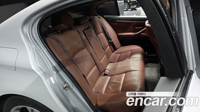 BMW 5시리즈 (F10) 520d xDrive M Aero Dynamic, 2016 12
