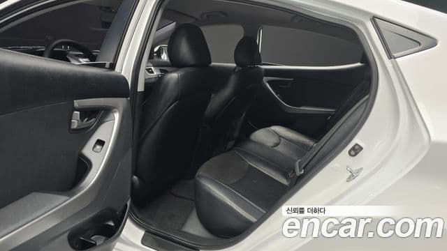 Hyundai Avante MD Luxury, 2012 12