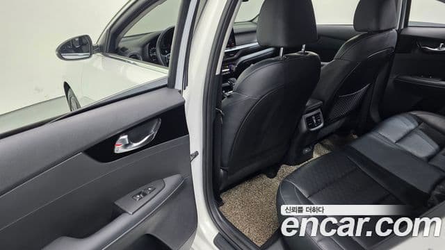 Kia The / новый New K3 2세대 Signature, 2022 18