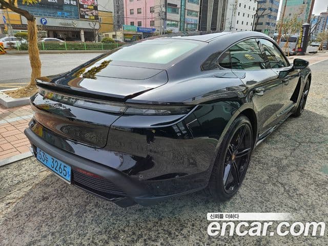 Porsche 타이칸 турбо, 2021 2