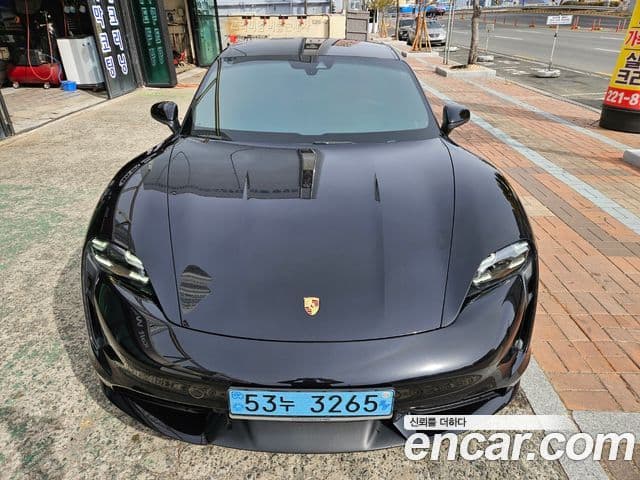Porsche 타이칸 турбо, 2021 3